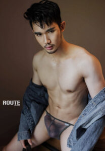 แบท ธนพงศ์