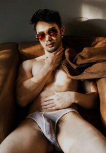 แบท ธนพงศ์