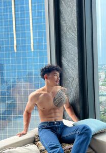 Lip-build ลิป วิชาญ โกรกสำโรง