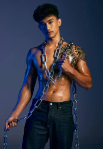 Lip-chain ลิป วิชาญ โกรกสำโรง
