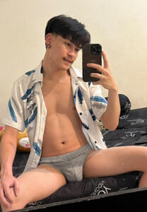 ปลั๊ก Anonpat Roswan