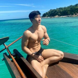 จอห์น กฤตยศ